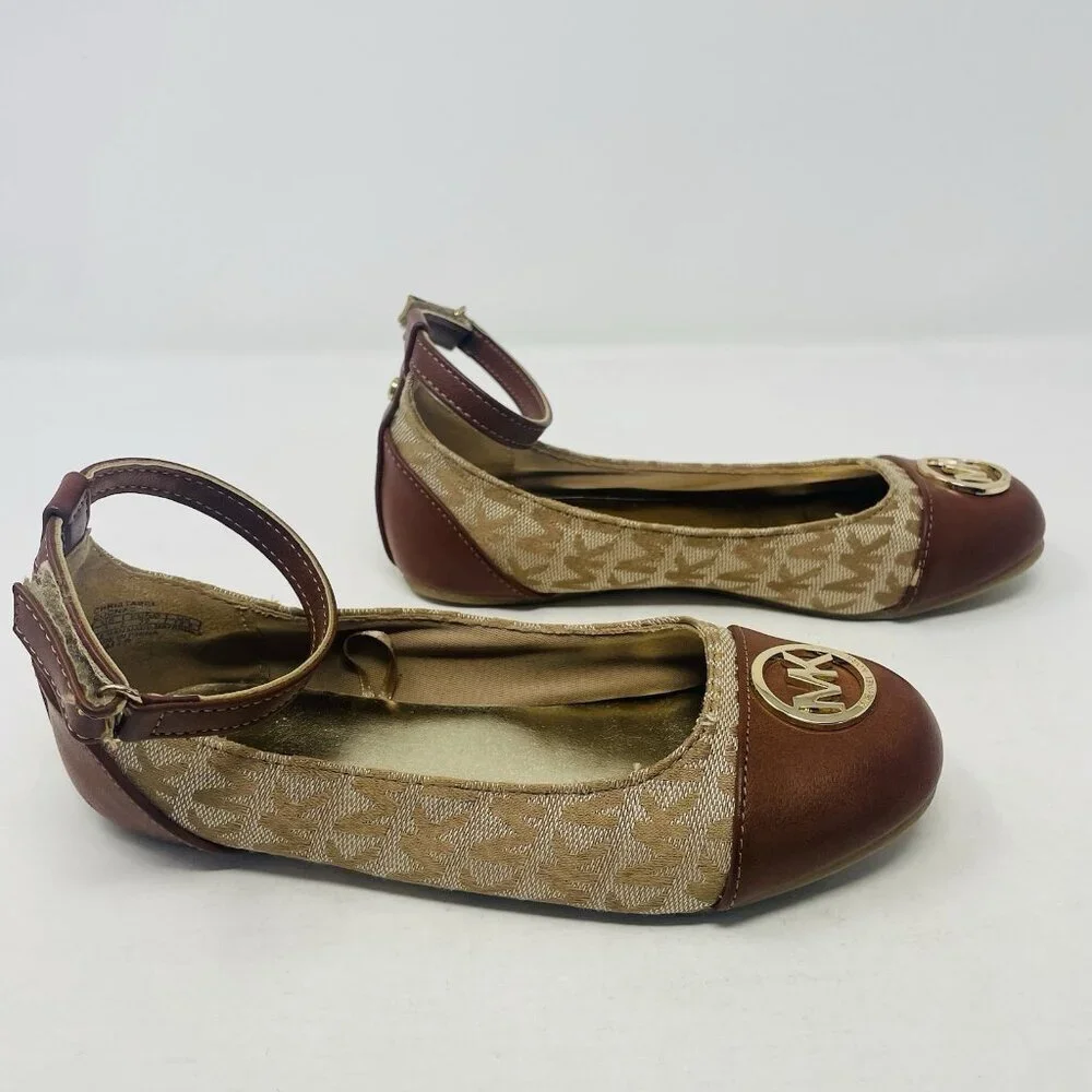 MICHAEL Michael Kors Youth Girls Size 1 Christabel Fabric MK Logo Flat Cognac S5